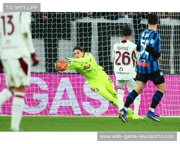 卡尔内塞基飞身补救挡出尼科·帕斯点球，亚特兰大力保客场不失